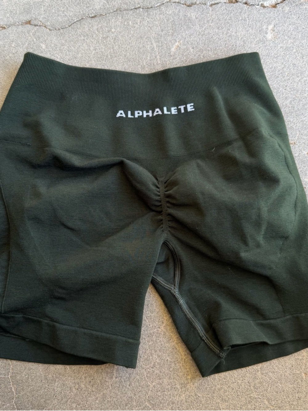 Alphalete contour amplify shorts